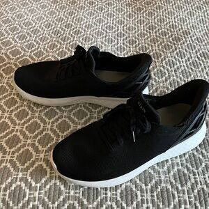 Men’s size 13 wide KIZIK shoes in black